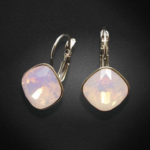 Auskari "Apžilbinošs Mirdzums IV (Rose Water Opal)" ar Swarovski™ kristāliem